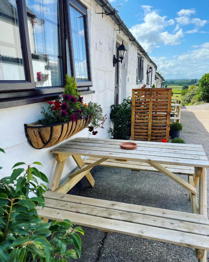 Little Park Holiday Homes Self Catering Cottages 1 & 2 Bedrooms Available Close To Tutbury Castle 외부 사진
