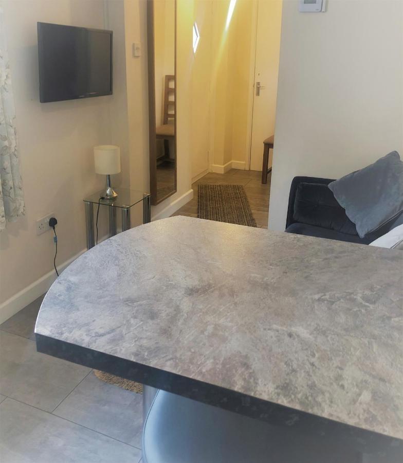 Little Park Holiday Homes Self Catering Cottages 1 & 2 Bedrooms Available Close To Tutbury Castle 외부 사진