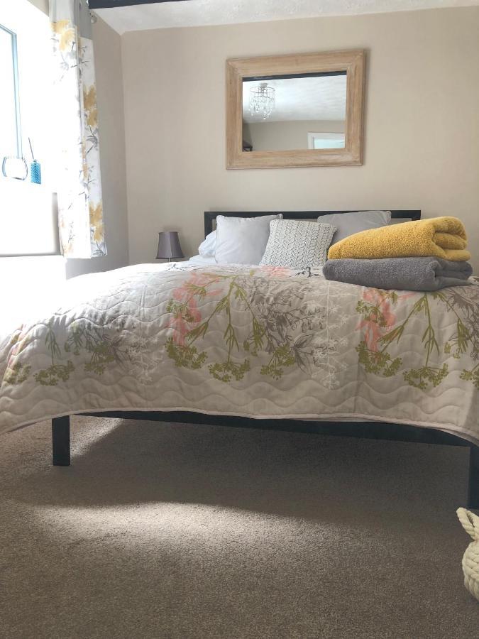Little Park Holiday Homes Self Catering Cottages 1 & 2 Bedrooms Available Close To Tutbury Castle 외부 사진