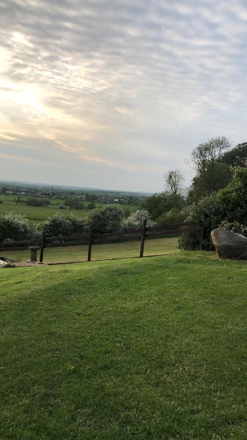 Little Park Holiday Homes Self Catering Cottages 1 & 2 Bedrooms Available Close To Tutbury Castle 외부 사진