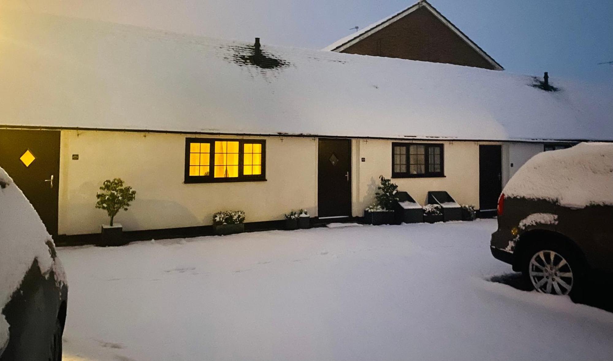 Little Park Holiday Homes Self Catering Cottages 1 & 2 Bedrooms Available Close To Tutbury Castle 외부 사진